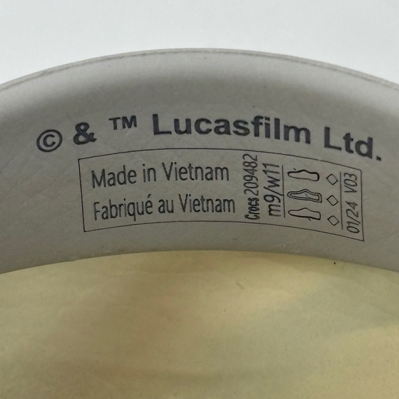 Crocs Star Wars The Mandalorian Grogu Baby Yoda Clogs Tan Grey‎ Mens 9 Womens 11 main image 10